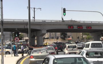 أزمة مرور خانقة إثر حادث بين 3 مركبات بعد جسر النهضة أزمة مرور خانقة إثر حادث بين 3 مركبات بعد جسر النهضة