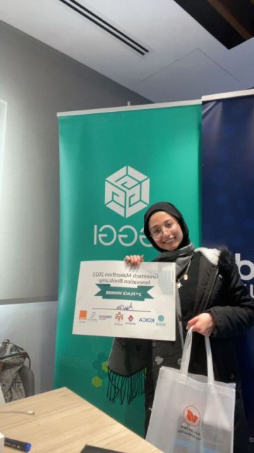 جامعة الزرقاء تحقق المركز الثاني في مسابقة GreenTech Makerthon 2025