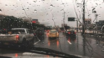 أمطار غزيرة ورعدية تهطل في عجلون والأرصاد تحذر .. فيديو أمطار غزيرة ورعدية تهطل في عجلون والأرصاد تحذر .. فيديو