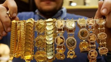 التسعيرة الثانية الخميس.. انخفاض كبير على الذهب محليا وعيار 21 عند 82.80 دينارا التسعيرة الثانية الخميس.. انخفاض كبير على الذهب محليا وعيار 21 عند 82.80 دينارا