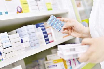 الكيلاني: تسعير الأدوية ليس من صلاحيات النقابة.. وارتفاع الأسعار مرتبط بالمنظومة الاقتصادية الكاملة عاجل الكيلاني: تسعير الأدوية ليس من صلاحيات النقابة.. وارتفاع الأسعار مرتبط بالمنظومة الاقتصادية الكاملة عاجل