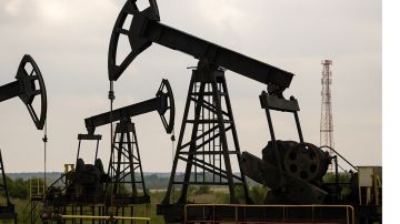 النفط يهبط بأكثر من 1 بفعل قرار أوبك النفط يهبط بأكثر من 1 بفعل قرار أوبك