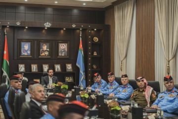 بالصور..ولي العهد يزور مديرية الأمن العام ويشيد بجهود منتسبيها وتطورها التقني بالصور..ولي العهد يزور مديرية الأمن العام ويشيد بجهود منتسبيها وتطورها التقني