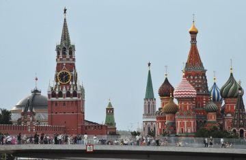 والد إيلون ماسك: موسكو هي أجمل عاصمة في العالم