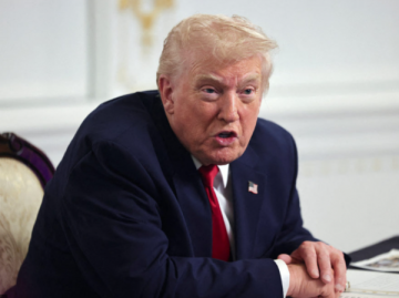 ترامب يعلن إغلاق المجال الجوي الفنزويلي بالكامل