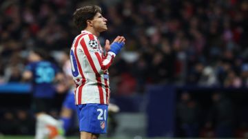 تغريم أتليتيكو مدريد بسبب سلوك مشجعيه العنصري ضد أرسنال