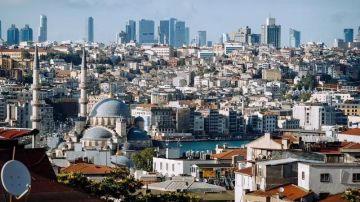 وفاة غامضة لسياح في فندق بإسطنبول وفاة غامضة لسياح في فندق بإسطنبول