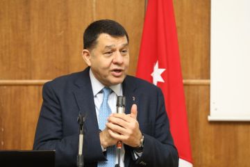 استيتية لطلبة الجامعة الأردنية: نحقق رؤى جلالة الملك وولي العهد في تعزيز مهارات الشباب وإدماجهم في سوق العمل