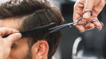 ردا على الجدل .. نقابة الحلاقين توضح الأسعار ولـ رم هكذا سنضبط القطاع .. ! ردا على الجدل .. نقابة الحلاقين توضح الأسعار ولـ رم هكذا سنضبط القطاع .. !