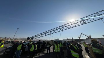 وفاة جراء سقوط رافعة داخل شركة العقبة لإدارة وتشغيل الموانئ وفاة جراء سقوط رافعة داخل شركة العقبة لإدارة وتشغيل الموانئ