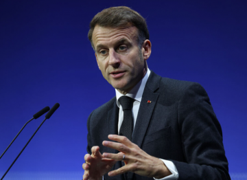 ماكرون يعلن عقد اجتماع للدول الداعمة لأوكرانيا الثلاثاء