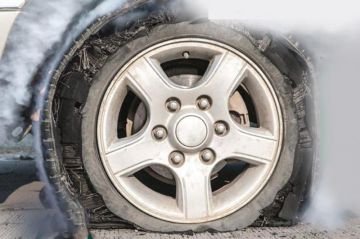 مصدر امني لسرايا : لا يوجد انفجار في الزرقاء ومصدر الصوت ناتج عن انفجار عجل تريلا