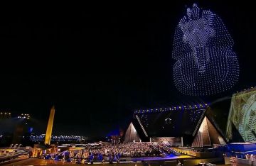 شقيقتان مصريتان تبهران ضيوف افتتاح المتحف المصري الكبير ـ فيديو