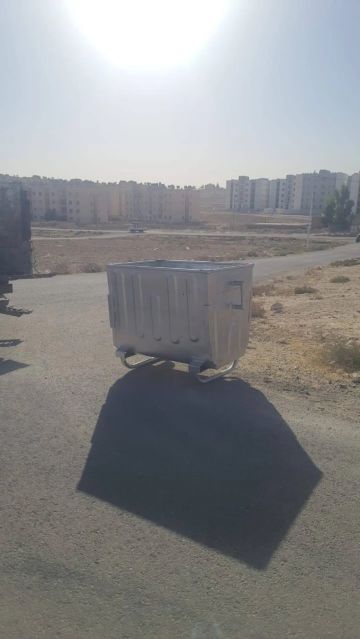 ضبط عصابة مختصة بسرقة الحاويات في الزرقاء ضبط عصابة مختصة بسرقة الحاويات في الزرقاء