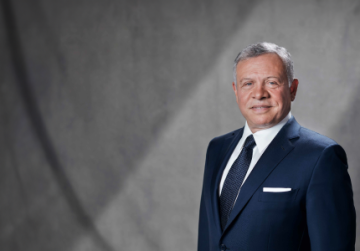 الملك يزور مصانع حلويات حبيبة ومخابز برادايس وأدوية في القسطل