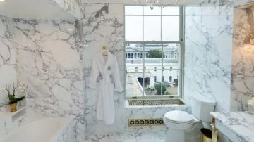 بالصور .. ترامب يتباهى بتجديد حمام لينكولن في البيت الأبيض بالصور .. ترامب يتباهى بتجديد حمام لينكولن في البيت الأبيض