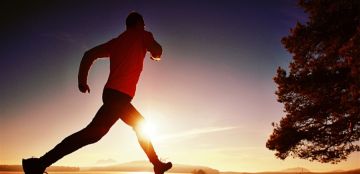 دراسة: الرياضة بعد سن الأربعين تخفض خطر الخرف