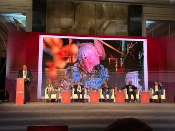 نقيب الأطباء الخشاشنة يستعرض في إسطنبول جهود الأردن في إغاثة غزة نقيب الأطباء الخشاشنة يستعرض في إسطنبول جهود الأردن في إغاثة غزة