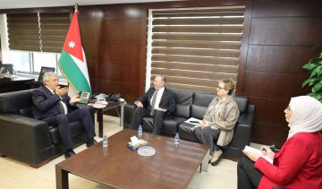 وزير النقل يبحث والسفير المكسيكي تعزيز التعاون المشترك