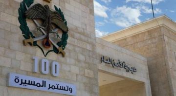 القبض على شخص ظهر في مقطع فيديو يطلب مبلغا ماليا من أحد السياح في محافظة العقبة