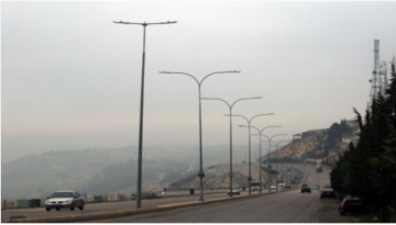 تحذير من ضباب كثيف ورياح مثيرة للغبار مع استمرار البرودة في المملكة