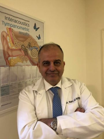 ٩٠ نسبة نجاح العملية اللواء الطبيب المتقاعد الحياري : يجري عملية (( نوعية )) لمريض عربي بدون ايذاء للعين وقاع الجمجمة