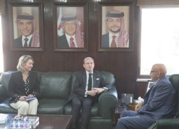 وزير المياه يبحث والسفير الفرنسي أوجه التعاون المشترك وزير المياه يبحث والسفير الفرنسي أوجه التعاون المشترك