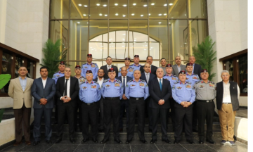 مدير الأمن العام يكرم كبار الضباط المتقاعدين تقديرا لجهودهم المخلصة