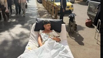 صورة مريض في الشارع تثير غضب السوريين