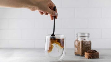 صدمة لمحبي القهوة السريعة .. دراسة تربطها بفقدان البصر صدمة لمحبي القهوة السريعة .. دراسة تربطها بفقدان البصر