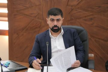 النائب الربيحات يطالب الحكومة برفع يدها عن رعاية المؤثرين: لقد أفسدوا أجيالا النائب الربيحات يطالب الحكومة برفع يدها عن رعاية المؤثرين: لقد أفسدوا أجيالا