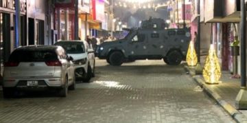 مداهمة الرمثا: مقتل المطلوبين وضبط أسلحة نارية وعتاد في موقع العملية