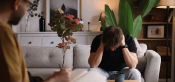 الرجال لن يفكروا أبدا في طلب المساعدة فيما يتعلق بـ الصحة العقلية .. استطلاع يكشف