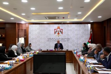 العودات يلتقي الاتحاد النسائي لمحافظة العاصمة