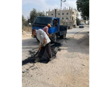 بلدية بني عبيد: مقاولون يحفرون دون تنسيق ويتركون الشوارع مدمرة