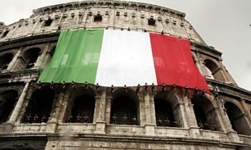 رجل إيطالي: تنكر بزي والدته المتوفاة ليحصل على معاشها التقاعدي رجل إيطالي: تنكر بزي والدته المتوفاة ليحصل على معاشها التقاعدي