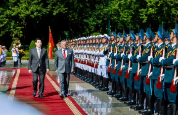 الملك ورئيس فيتنام يعقدان مباحثات في هانوي الملك ورئيس فيتنام يعقدان مباحثات في هانوي