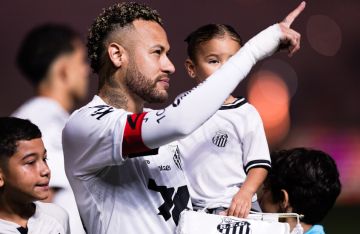 حفاظا على إرث الملك.. نيمار يعيد إحياء علامة بيليه التجارية