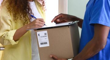 علان يحذر من مخاطر صحية و نزيف ضريبي بسبب الطرود البريدية: التاجر الأردني يختنق منذ 10 سنوات عاجل