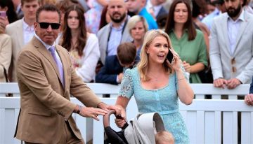 يكبرها بـ32 عاما.. أصغر متحدثة باسم البيت الأبيض تكشف سر زواجها المثير للجدل يكبرها بـ32 عاما.. أصغر متحدثة باسم البيت الأبيض تكشف سر زواجها المثير للجدل