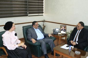 البريد الأردني والسفارة الفلبينية تبحثان تعزيز التعاون المشترك