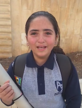 بالفيديو .. طالبة صغيرة تبكي خوفا بعد ملاحقة الكلاب لها أثناء عودتها من المدرسة بالفيديو .. طالبة صغيرة تبكي خوفا بعد ملاحقة الكلاب لها أثناء عودتها من المدرسة