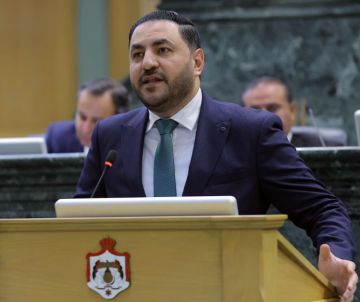 فريحات: خدمة العلم يجب ألا تقتصر على أبناء الحراثين والفقراء فريحات: خدمة العلم يجب ألا تقتصر على أبناء الحراثين والفقراء