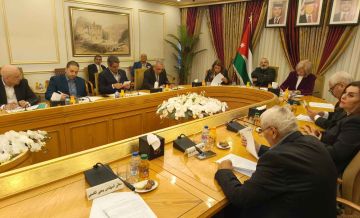 مشتركة في الأعيان تبحث تعزيز التنمية الثقافية والشبابية مشتركة في الأعيان تبحث تعزيز التنمية الثقافية والشبابية