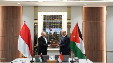 وزير الاستثمار: فرص واعدة لشراكات اقتصادية بين الأردن وإندونيسيا وزير الاستثمار: فرص واعدة لشراكات اقتصادية بين الأردن وإندونيسيا