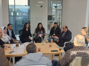 الرواشدة يبحث تحديات البحث العلمي ويؤكد دور بنك البذور في تعزيز الأمن الغذائي والزراعة المستدامة الرواشدة يبحث تحديات البحث العلمي ويؤكد دور بنك البذور في تعزيز الأمن الغذائي والزراعة المستدامة