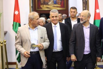 عرض مسرحية النهر لن يفصلني عنك في المركز الثقافي الملكي عرض مسرحية النهر لن يفصلني عنك في المركز الثقافي الملكي