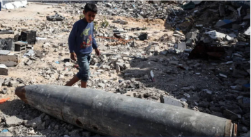 آلاف الأطنان من القنابل غير المنفجرة تهدد حياة المدنيين في غزة آلاف الأطنان من القنابل غير المنفجرة تهدد حياة المدنيين في غزة