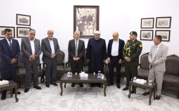 مندوبا عن الملك وولي العهد العيسوي يعزي عشيرتي القعقاع والقرعان