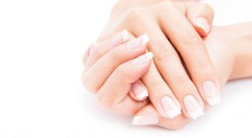 أسرار تطويل الأظافر بسرعة: وصفات منزلية وطرق فعالة للعناية بها